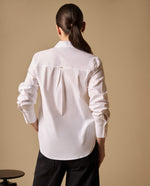Camisa Blanca con Bordados en Cuello - Blanco