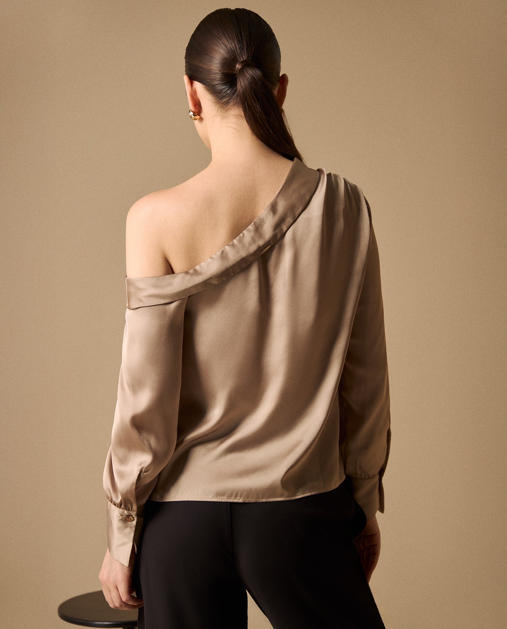 Camisa Asimétrica Verde Off-Shoulder - Verde 34_419G029_VER170510_5