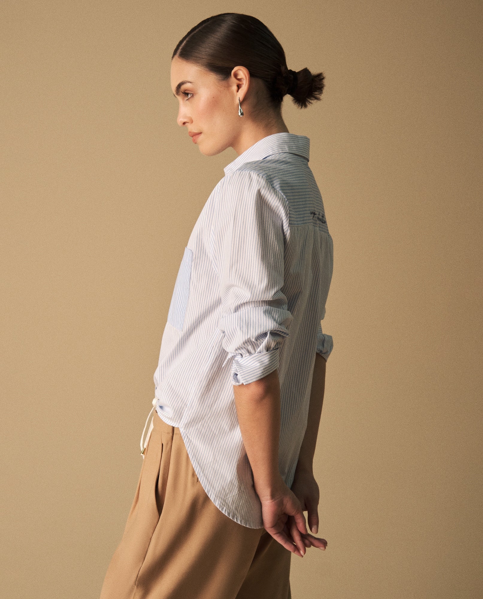 Camisa Rayas con Bordado Posterior - Blanco 34_419G031_BLA114001_4