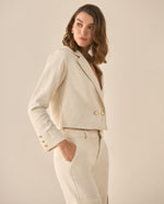 Chaqueta de largo pretinero con cuello de solapa y hombreras para mujer - Crudo