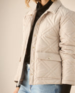 Chaqueta acolchada con broches para mujer - Beige