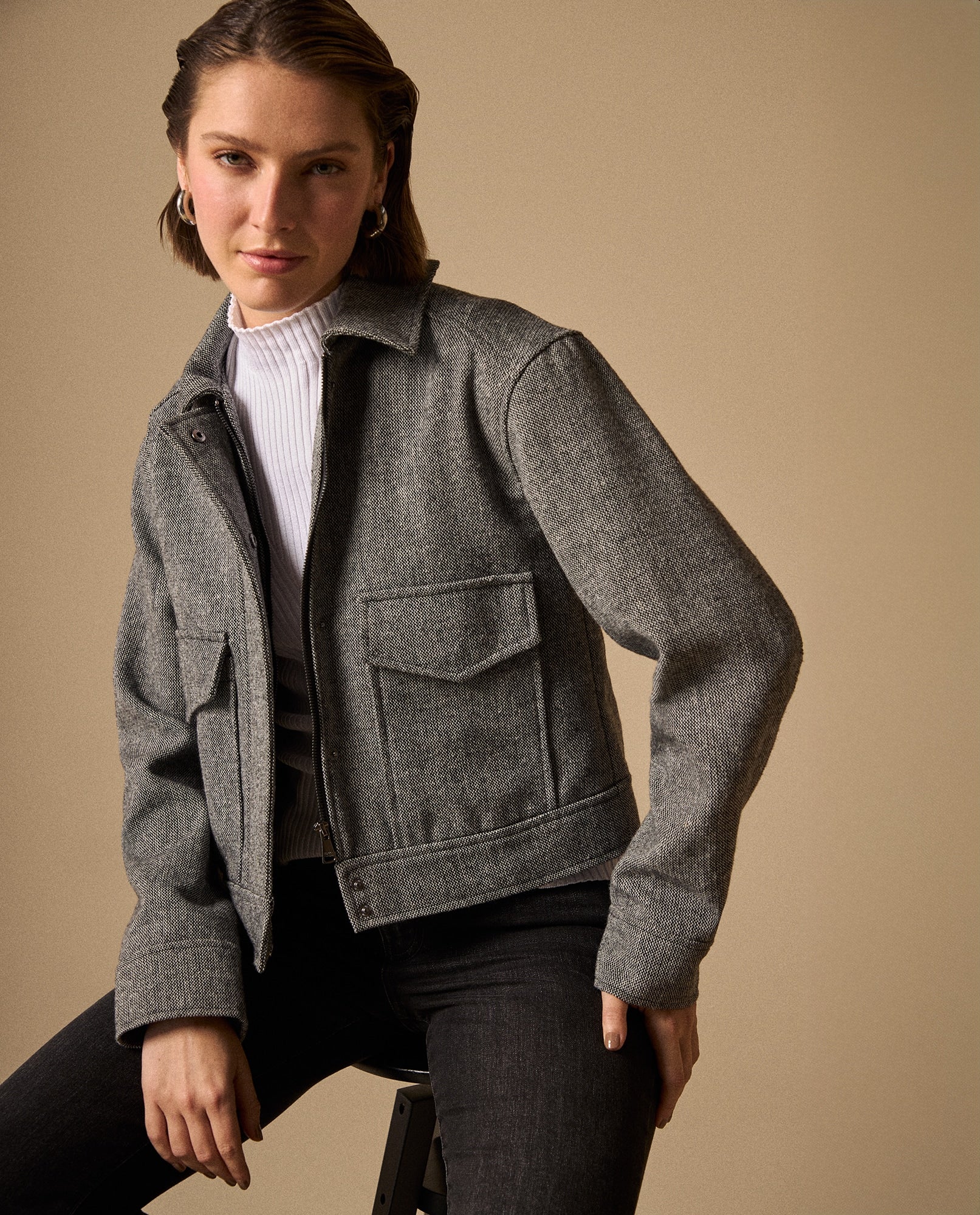 Chaqueta Bomber Gris con Textura Espiga - Negro 34_429G204_NEG194003_0