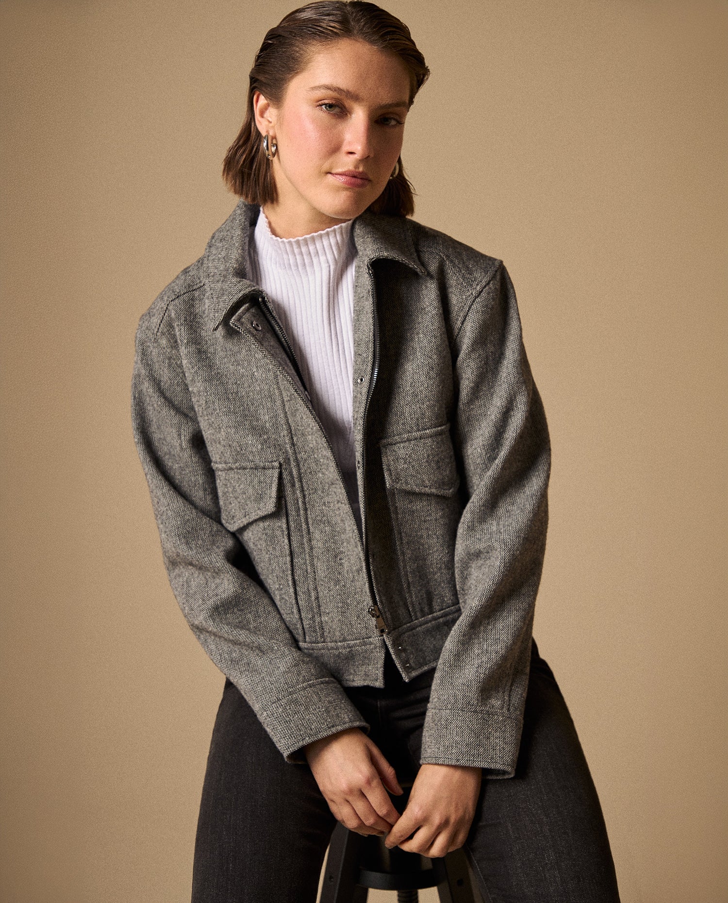 Chaqueta Bomber Gris con Textura Espiga - Negro