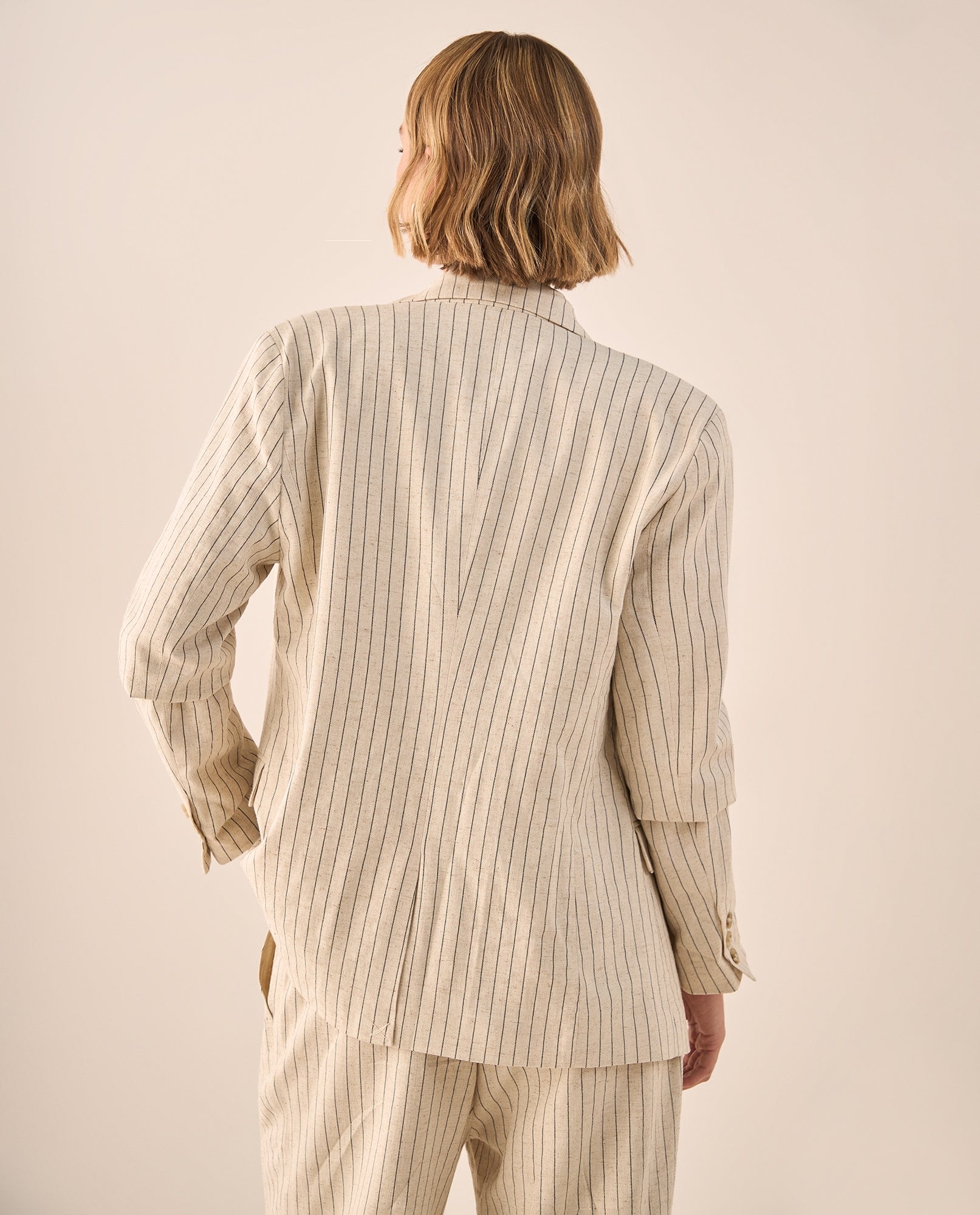 Blazer Beige con Rayas y Corte Oversized - Beige 34_429G206_BEI141012_6