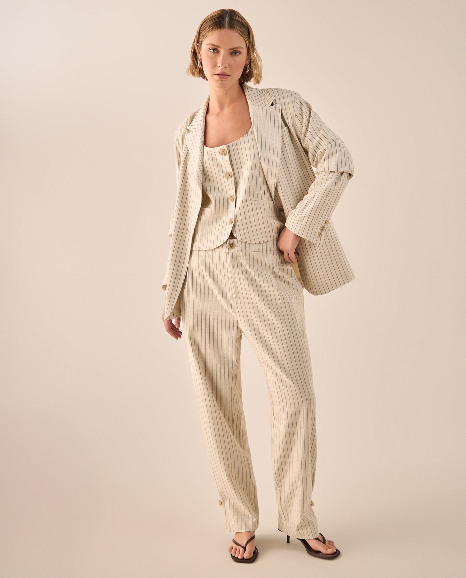 Blazer Beige con Rayas y Corte Oversized - Beige