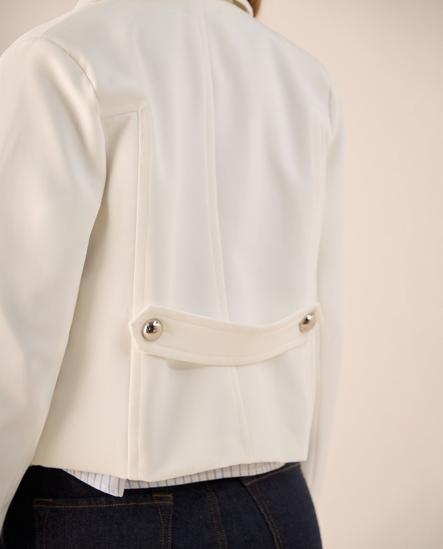 Blazer Blanco con Botones Dorados - Blanco