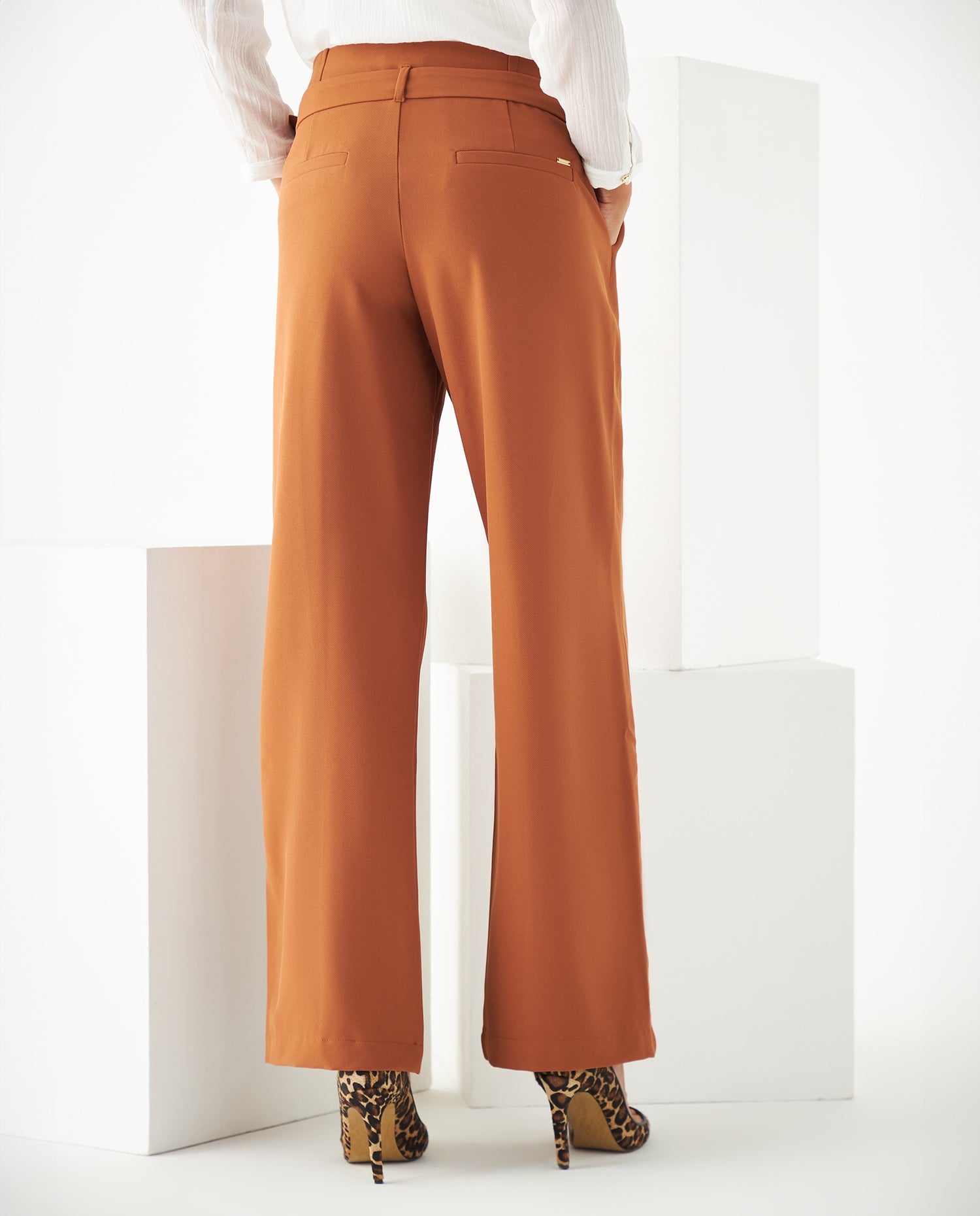 Pantalón bota recta para mujer - Café