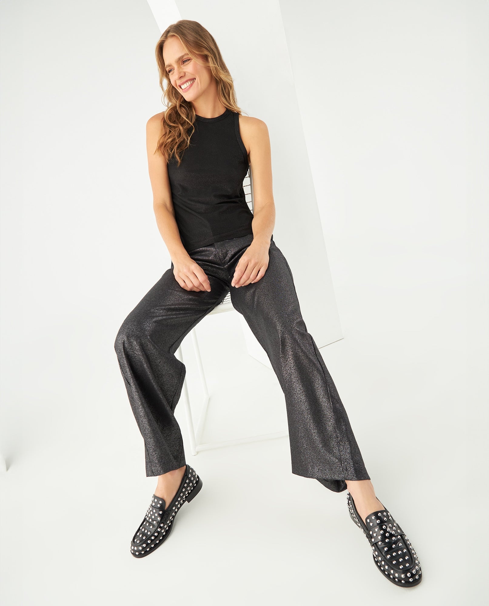 Pantalón con efecto brillo para mujer - Gris 34_431F016_GRI194005_0