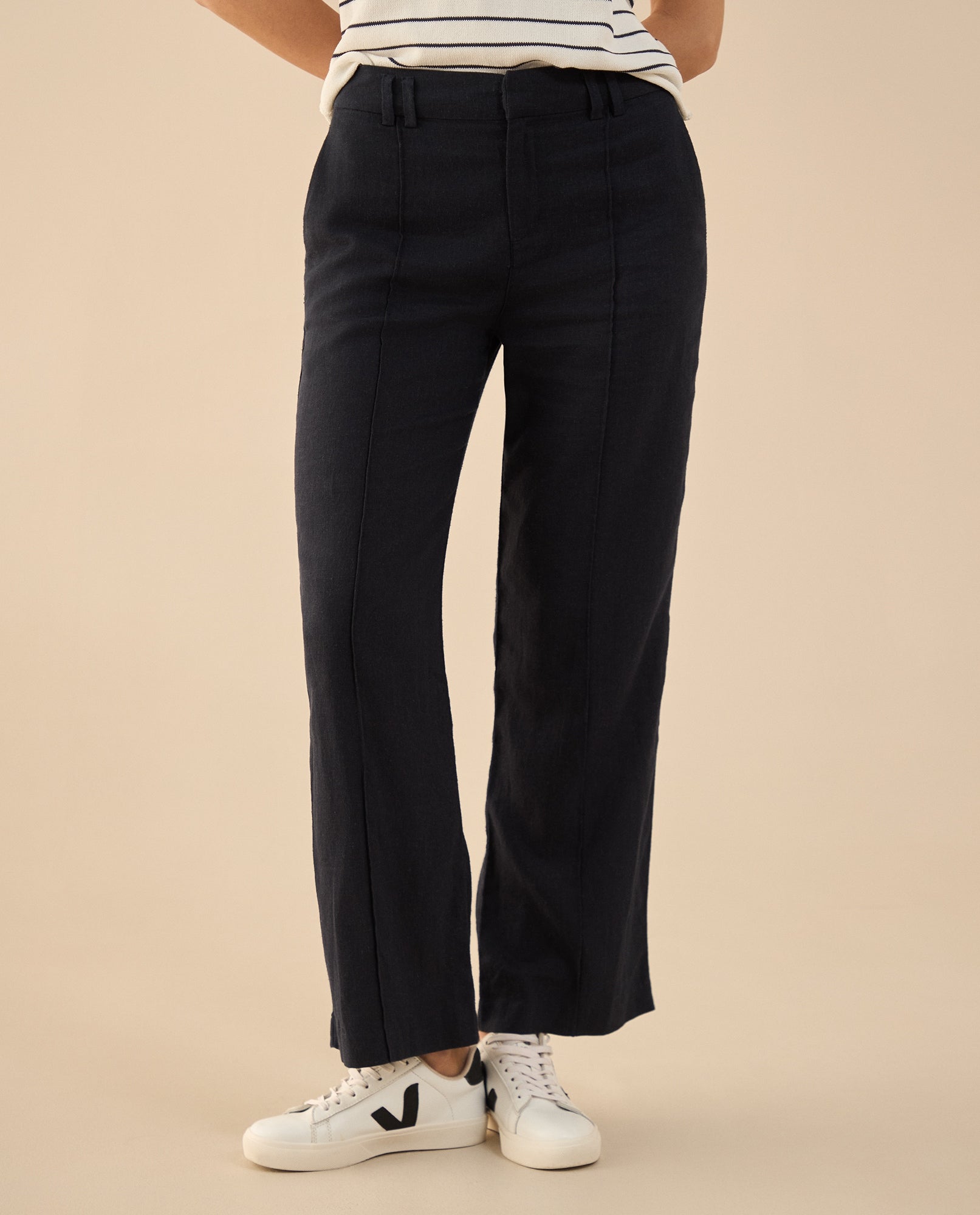 Pantalón con cortes en frente para mujer - Azul 34_431G009_AZU194019_5