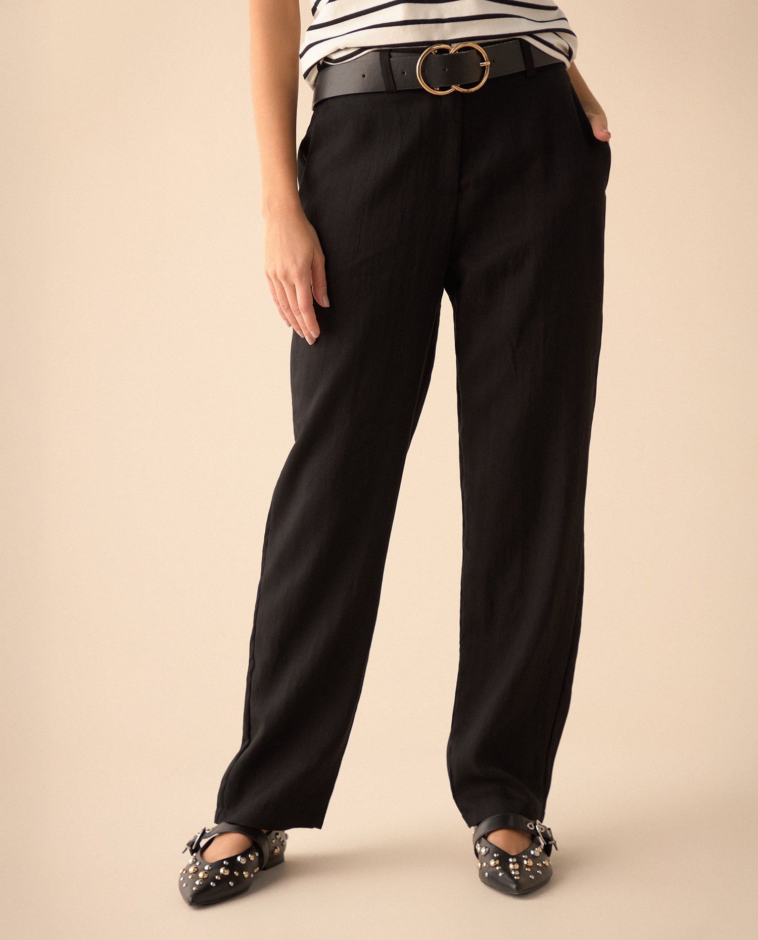 Pantalón elegante con cortes para mujer - Negro