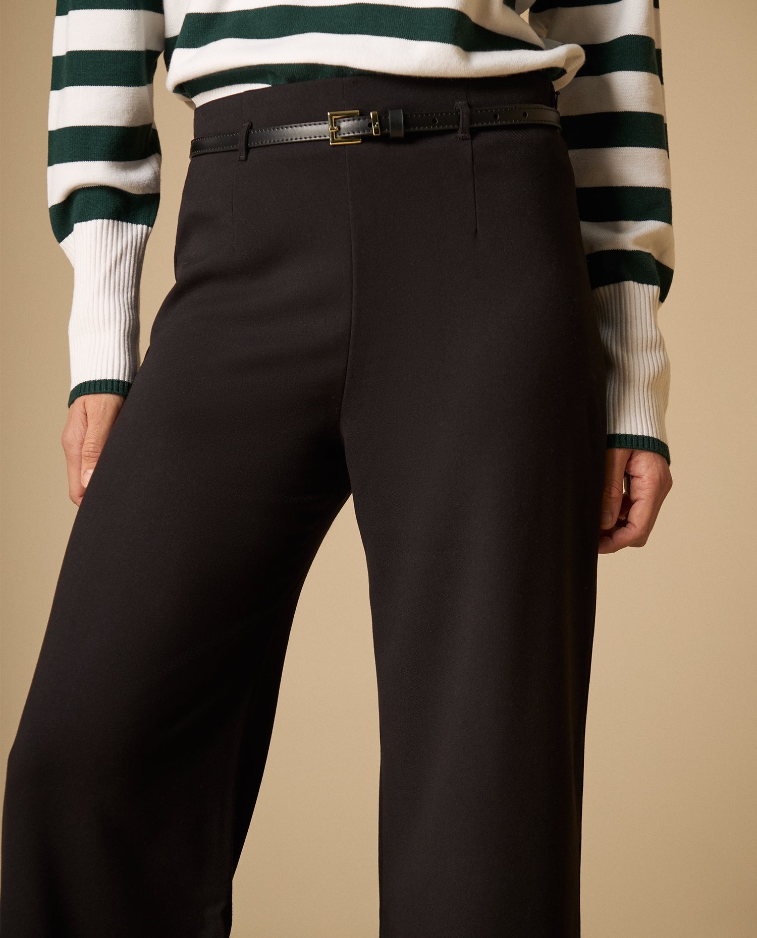 Pantalón largo con pinzas frontales silueta recta - Negro