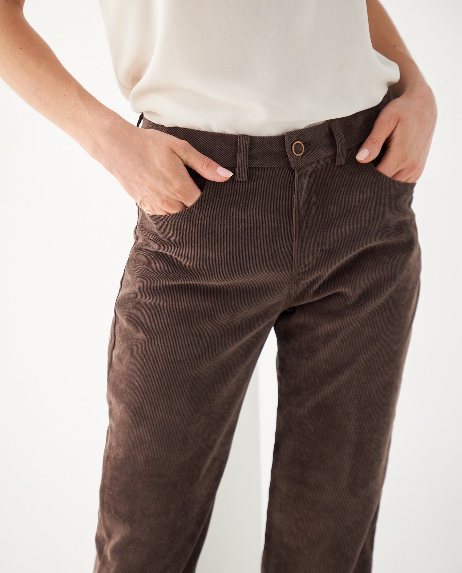 Pantalón en corduroy para mujer - Café 34_432F003_CAF181222_5