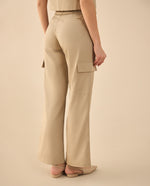 Pantalón tipo cargo para mujer - Beige