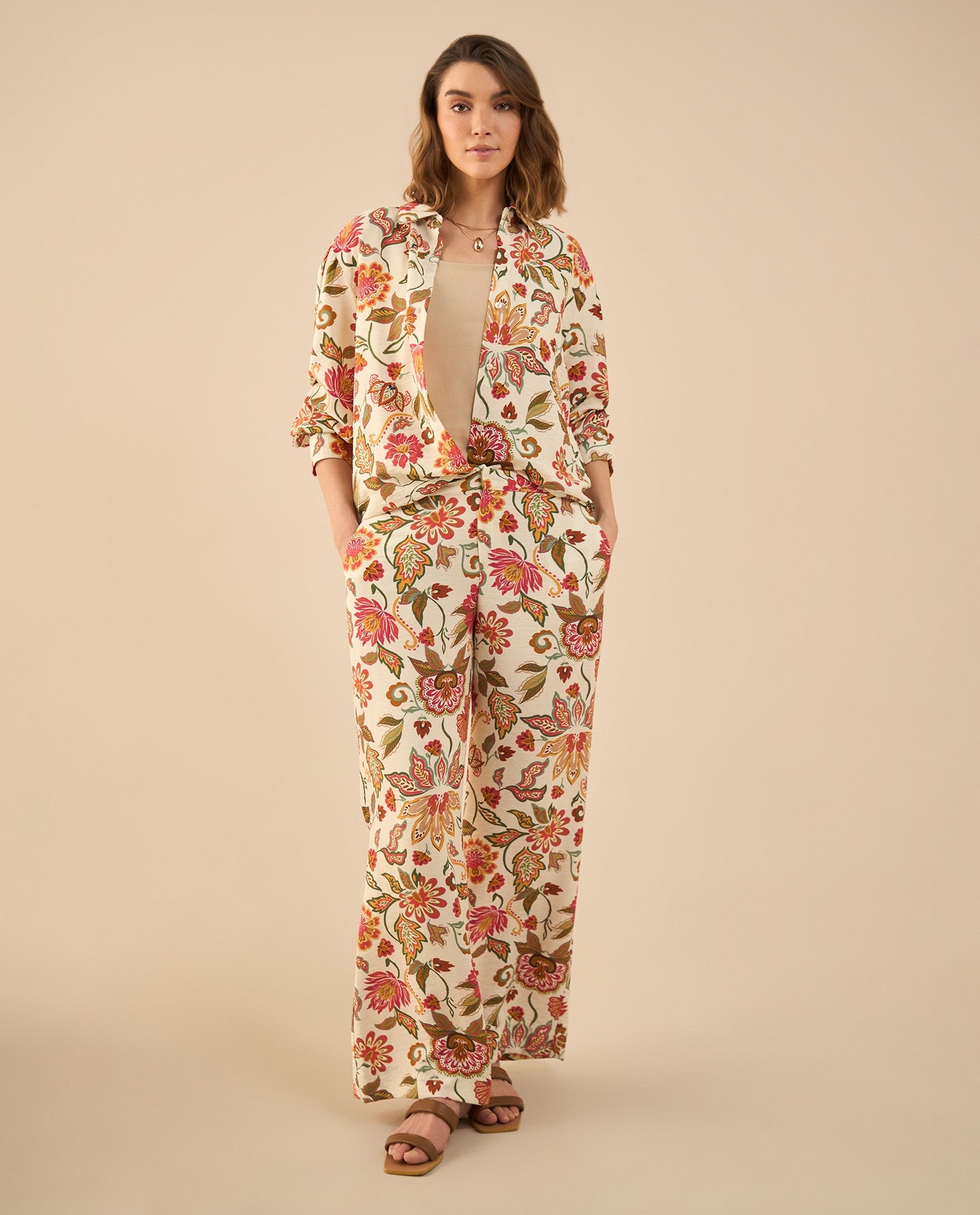 Pantalón con estampado de flores para mujer - Crudo