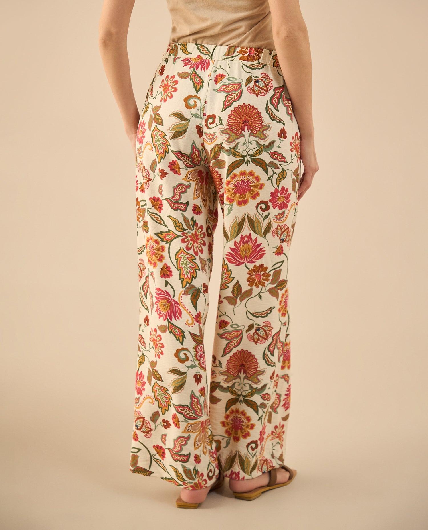 Pantalón con estampado de flores para mujer - Crudo
