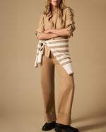 Pantalón straight con ruedo doblado - Café