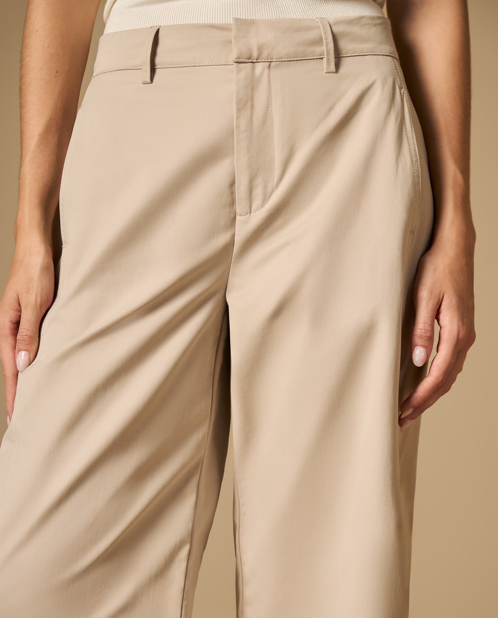 Pantalón con pinzas silueta recta tiro medio - Crudo 34_432H002_CRU141106_4