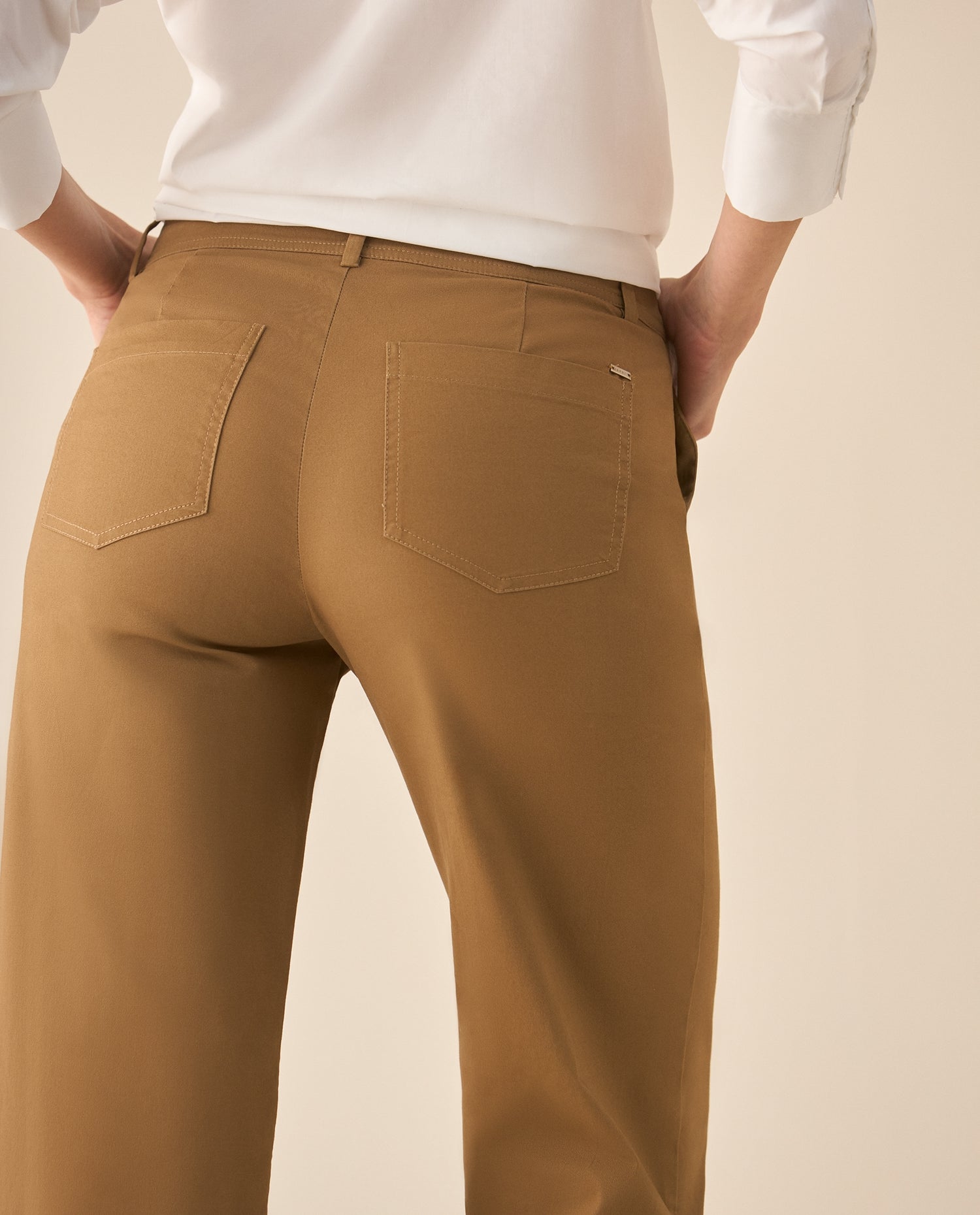 Pantalón clásico recto para mujer - Café