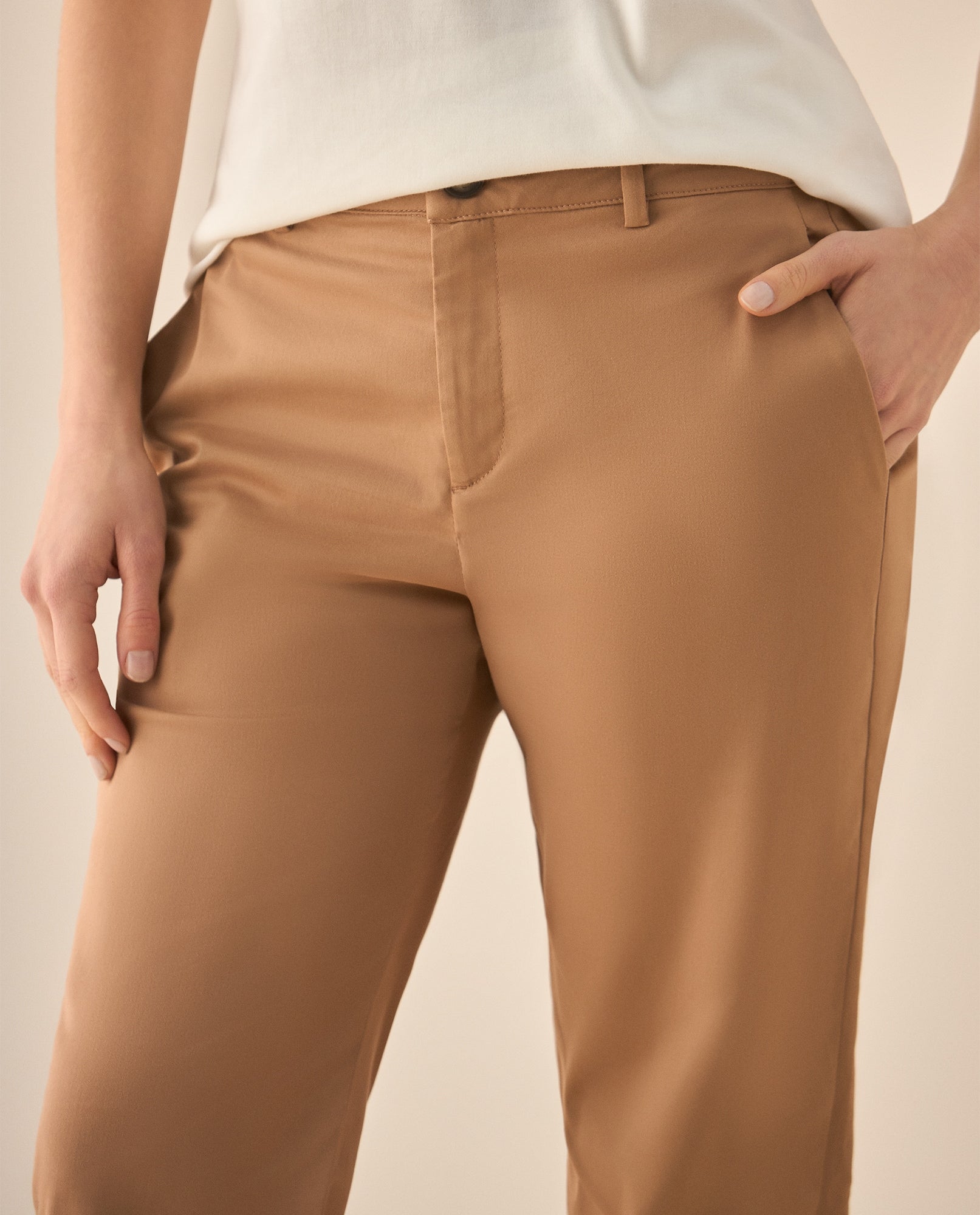 Pantalón clásico con bolsillos en diagonales para mujer  - Beige 34_433G014_BEI160806_4