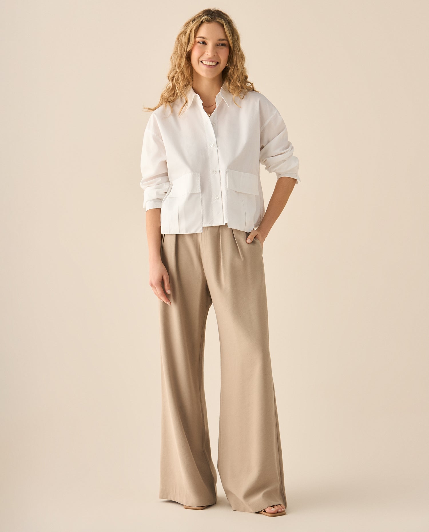 Pantalón de silueta amplia con cinturón para mujer - Gris