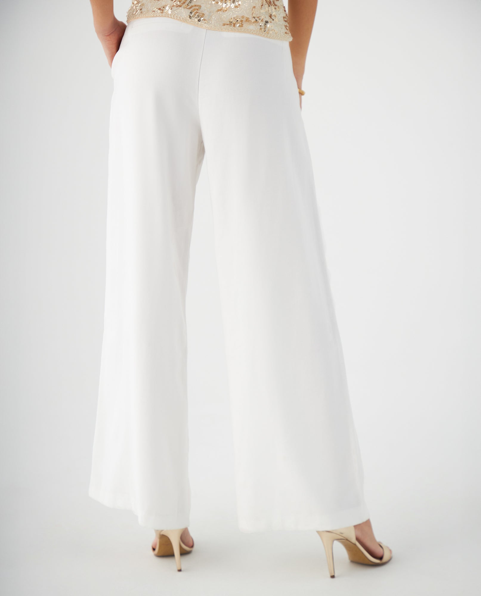 Pantalón con cinturón ajustable para mujer - Crudo 34_439F009_CRU110602_4