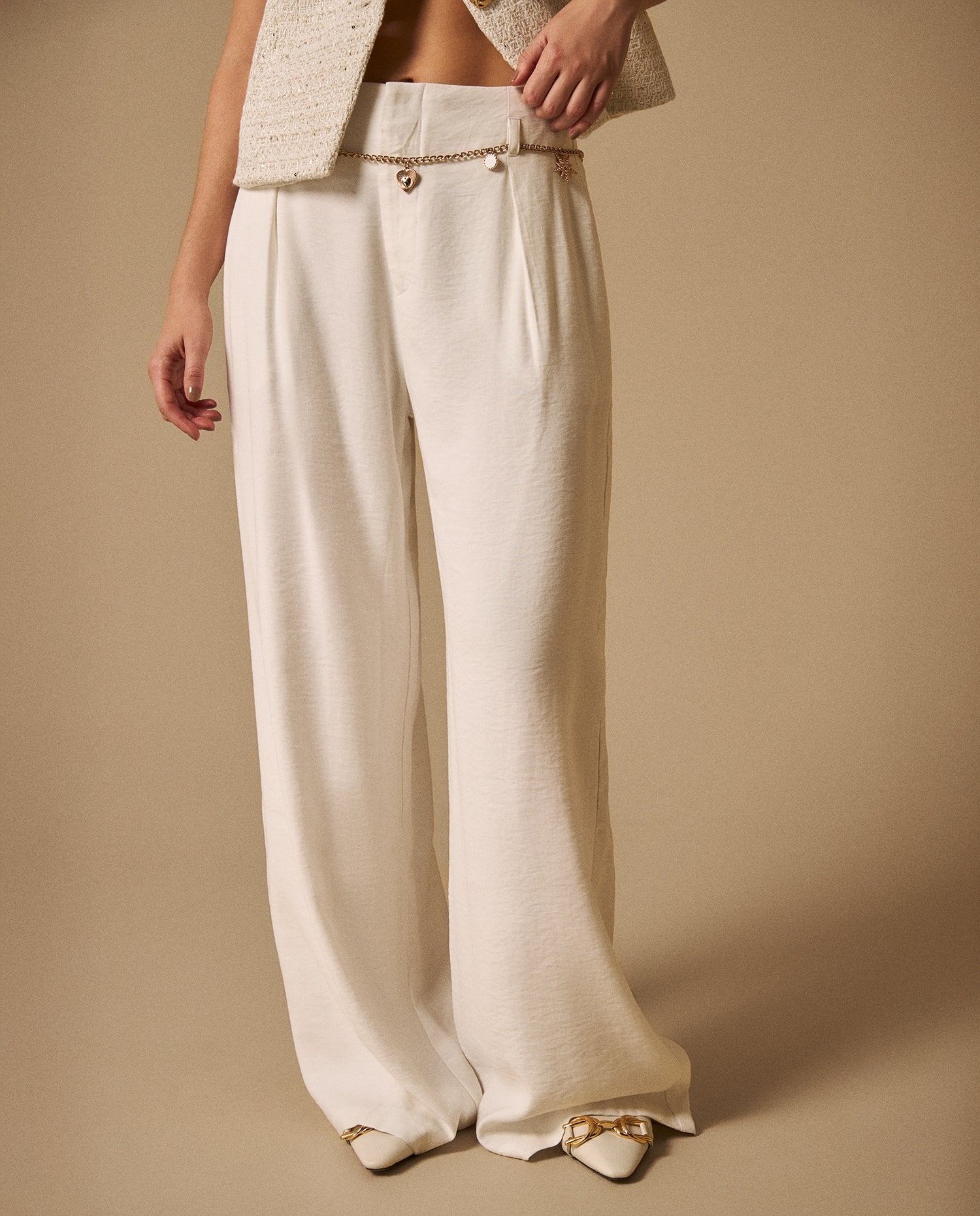 Pantalón Wide Leg con Cadena Dorada - Blanco