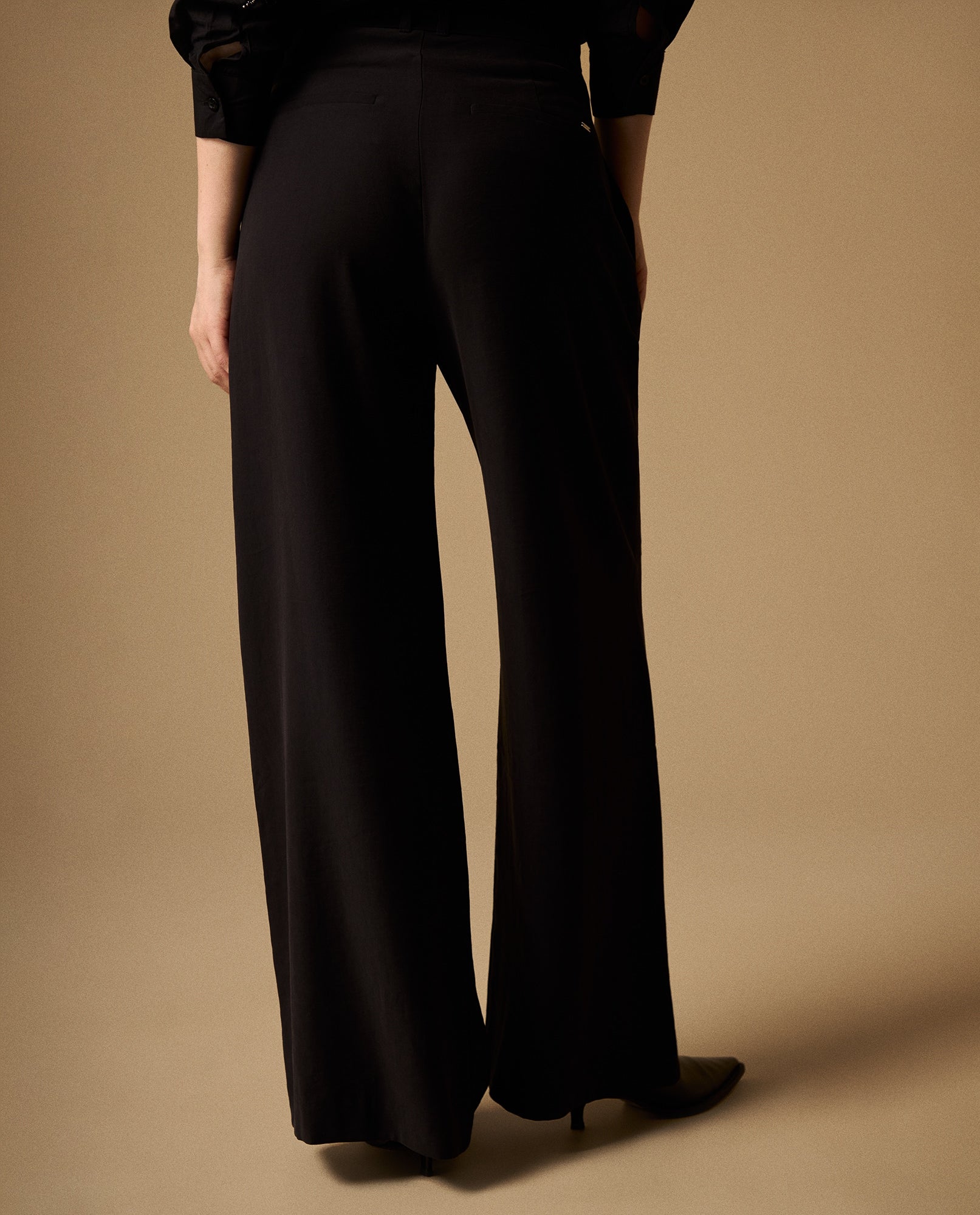 Pantalón Wide Leg con Cinturón - Negro 34_439G018_NEG190303_5