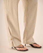 Pantalón Recto Rayas Beige con Detalle Dorado - Beige