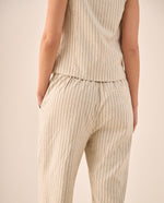 Pantalón Recto Rayas Beige con Detalle Dorado - Beige