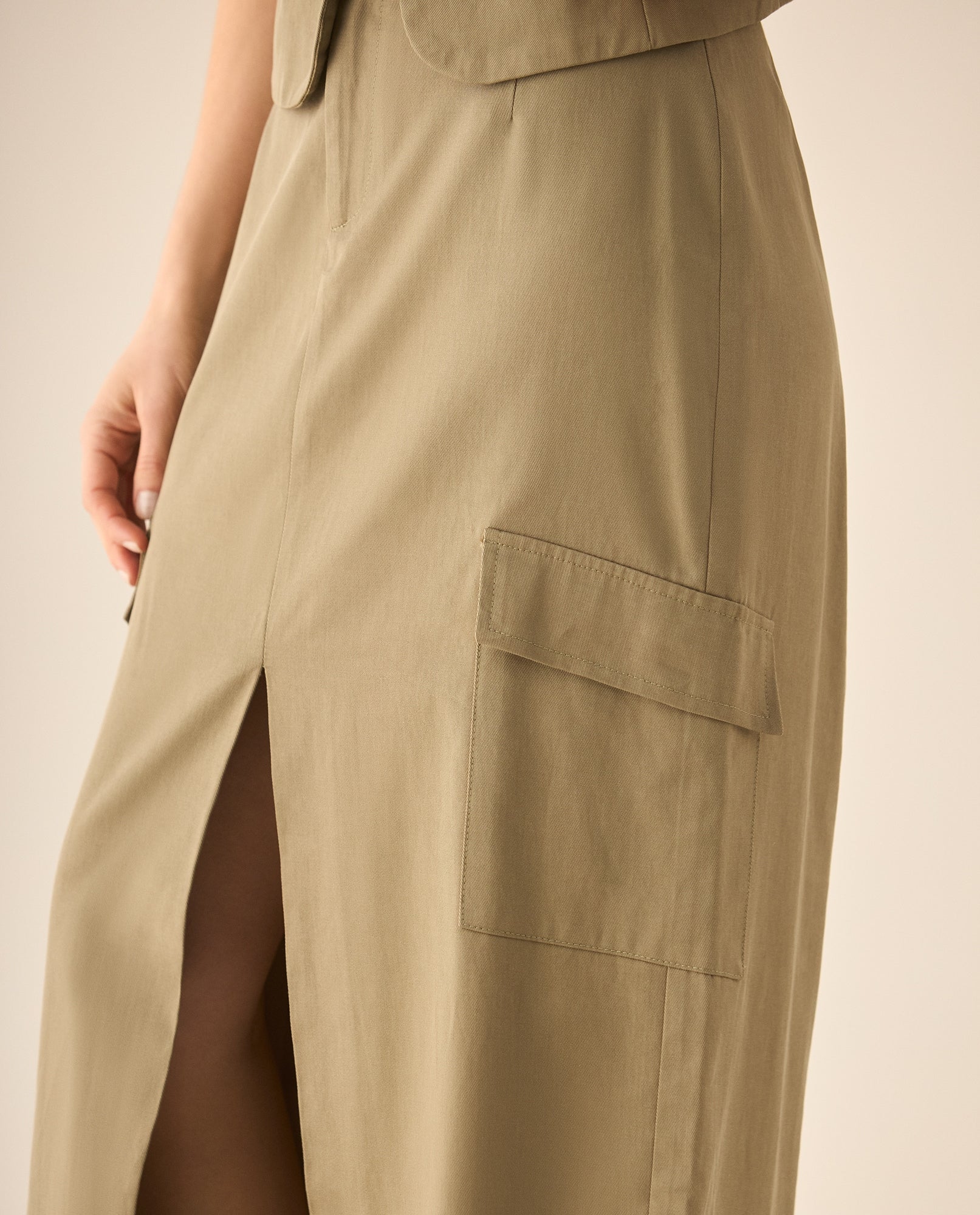 Falda larga con bolsillos tipo cargo para mujer  - Verde 34_443G000_VER170618_4