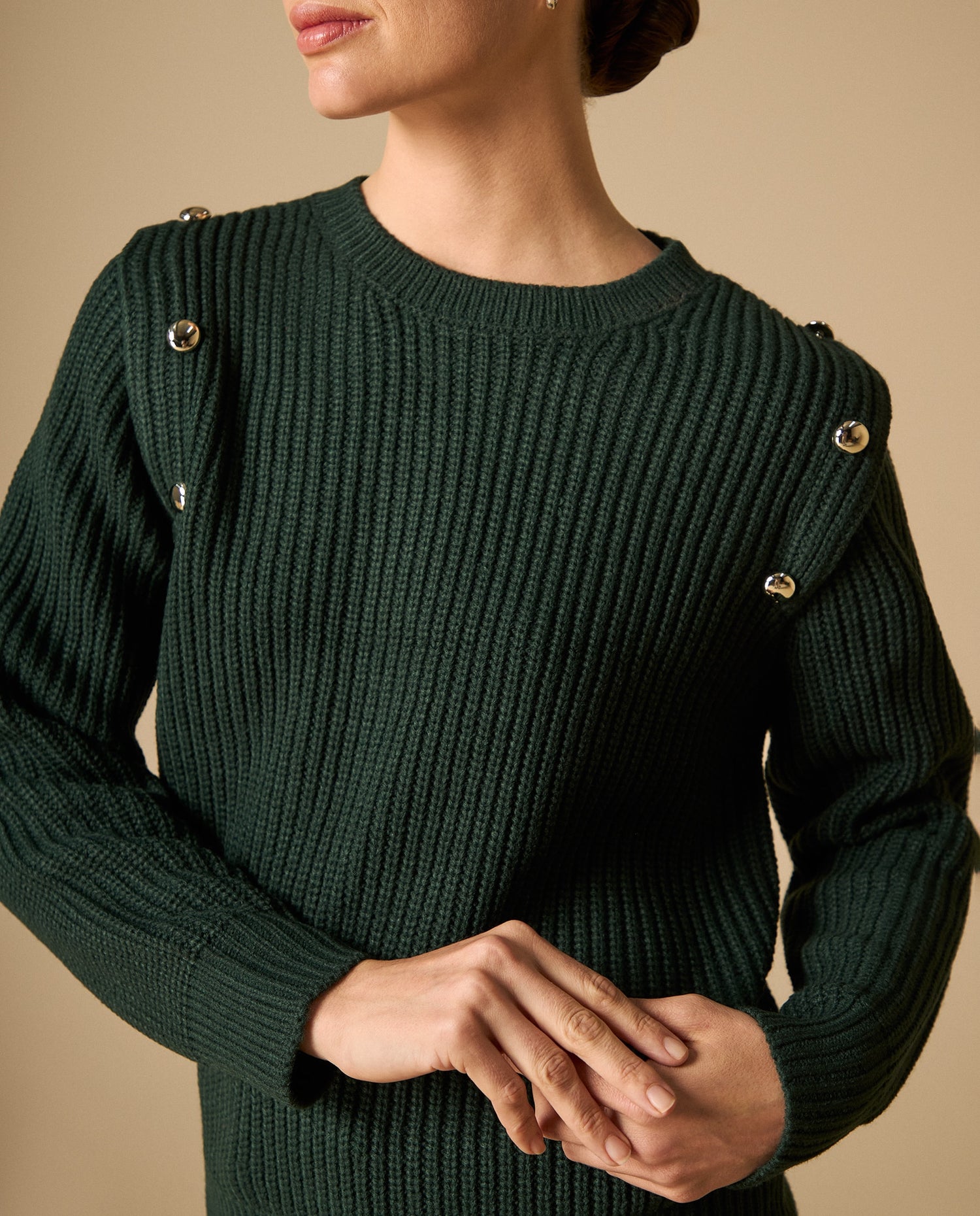 Suéter tejido con botones en hombros y textura acanalada - Verde