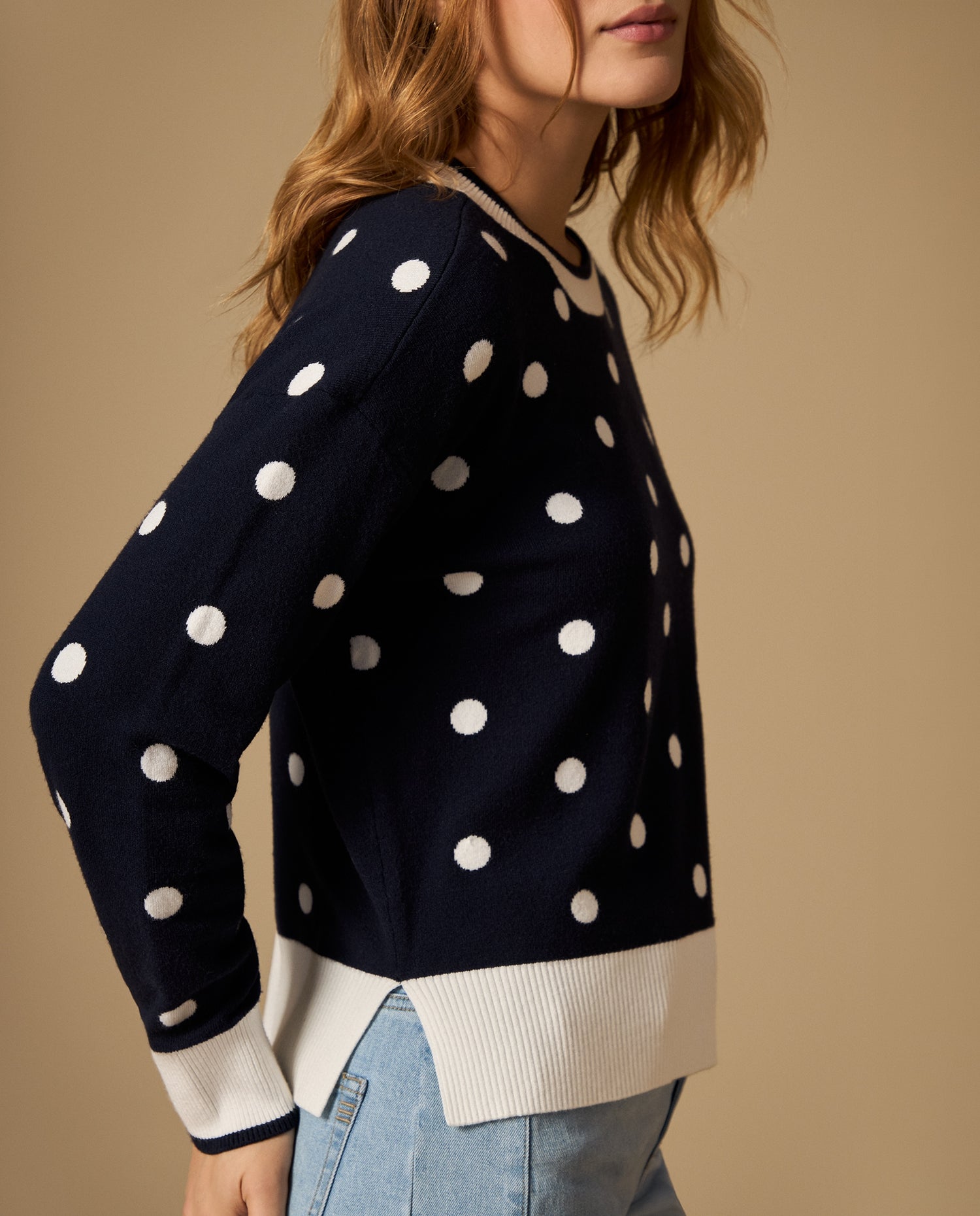Suéter tejido cardigan con hombro caído y diseño de puntos - Azul