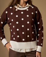 Suéter tejido cardigan con hombro caído y diseño de puntos - Café