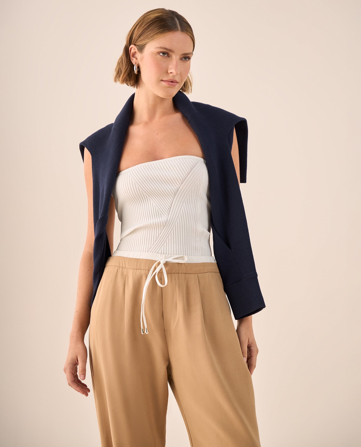 Top Strapless Acanalado con Detalle Diagonal - Blanco