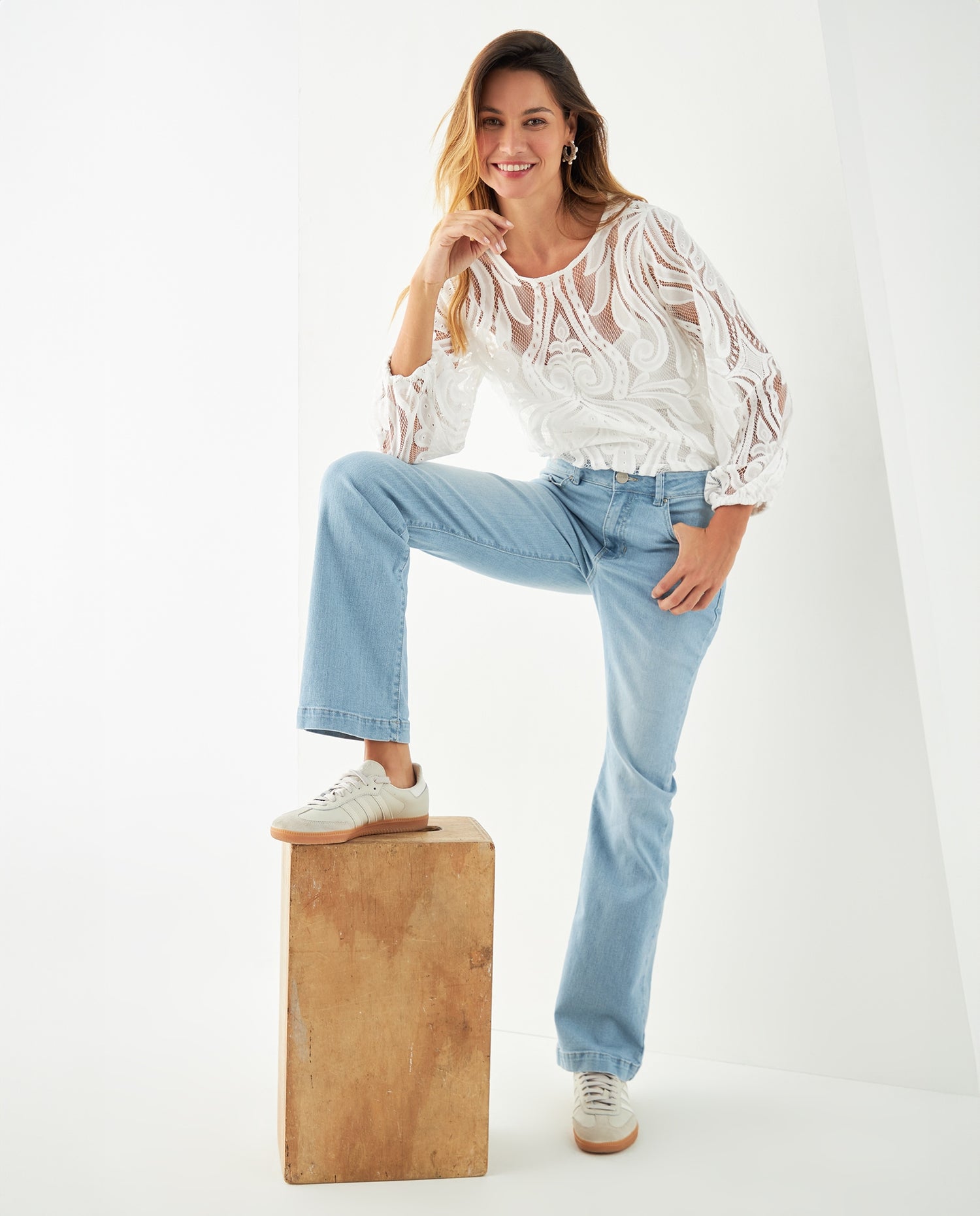 Jean Flare cinco bolsillos para mujer - Azul