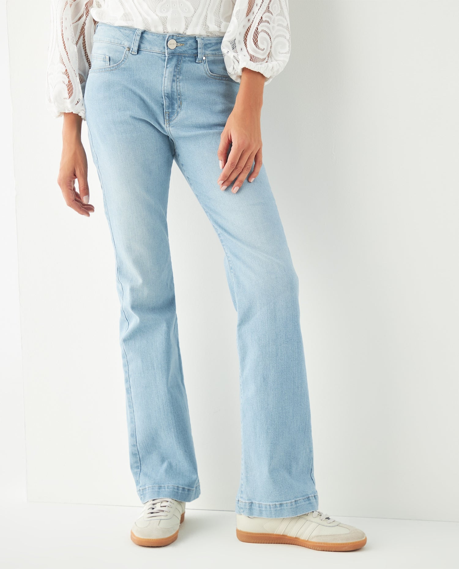 Jean Flare cinco bolsillos para mujer - Azul