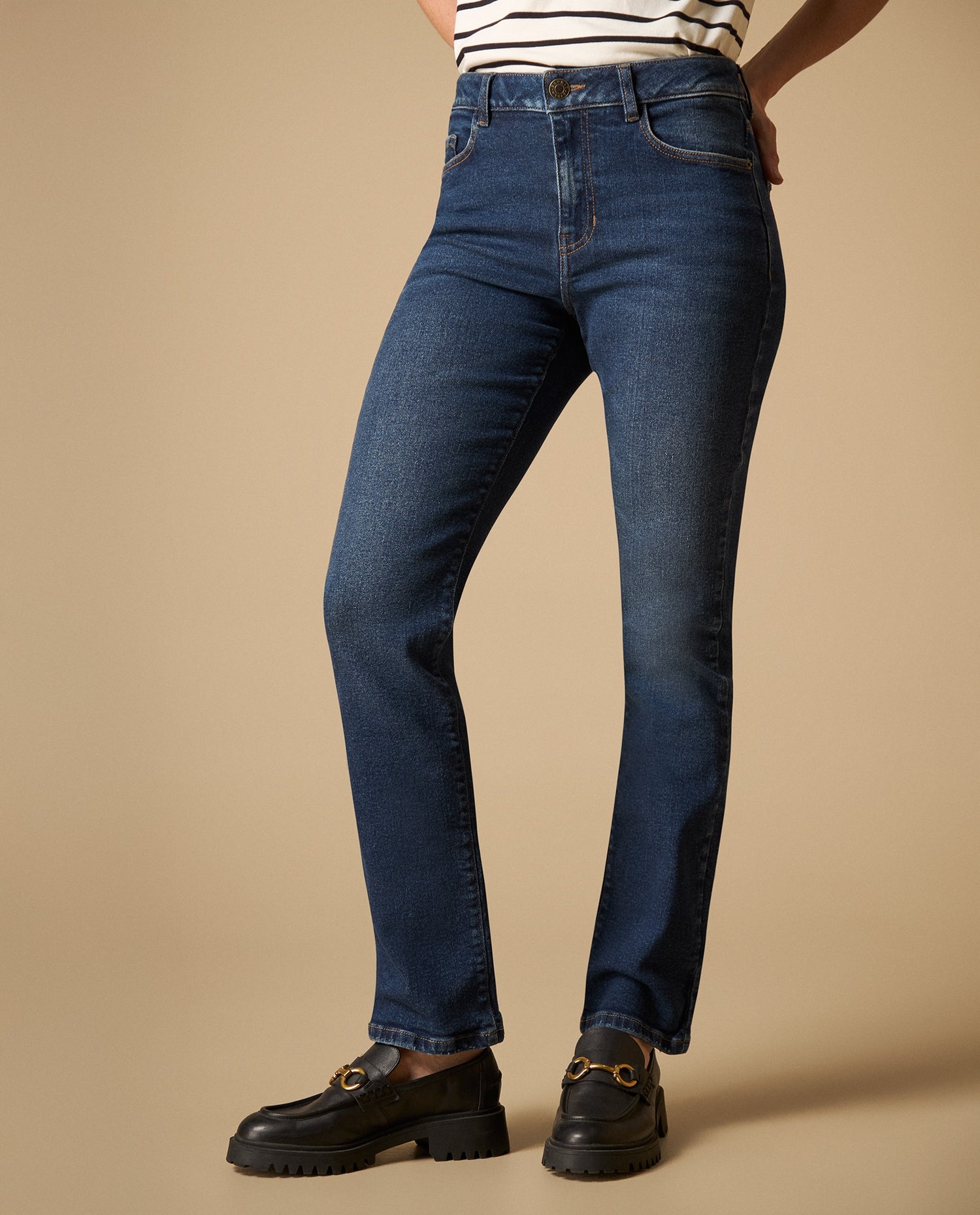 Jean straight de pierna recta tiro medio - Azul