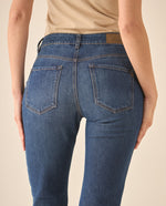 Jean Boot cut tono medio oscuro para mujer - Azul