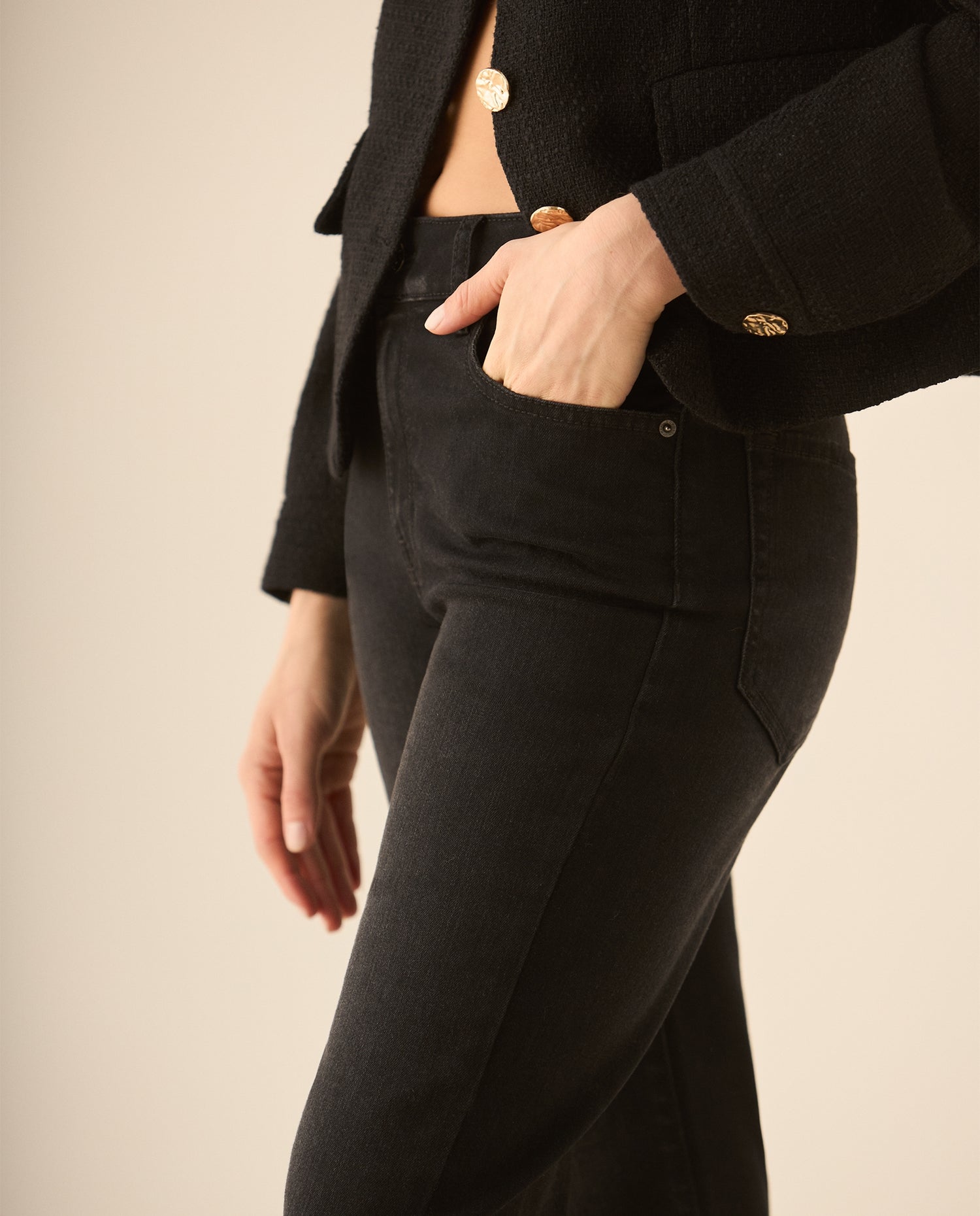 Jean Flare bota amplia para mujer - Negro