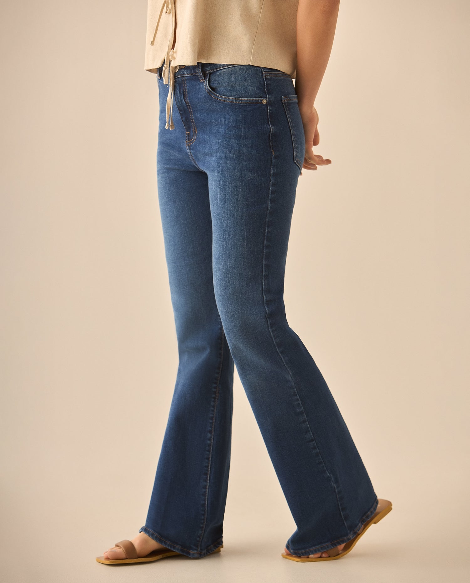 Jean Flare tono medio para mujer - Azul