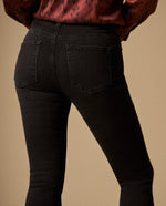 Jean Slim Negro con Detalles Brillantes - Negro