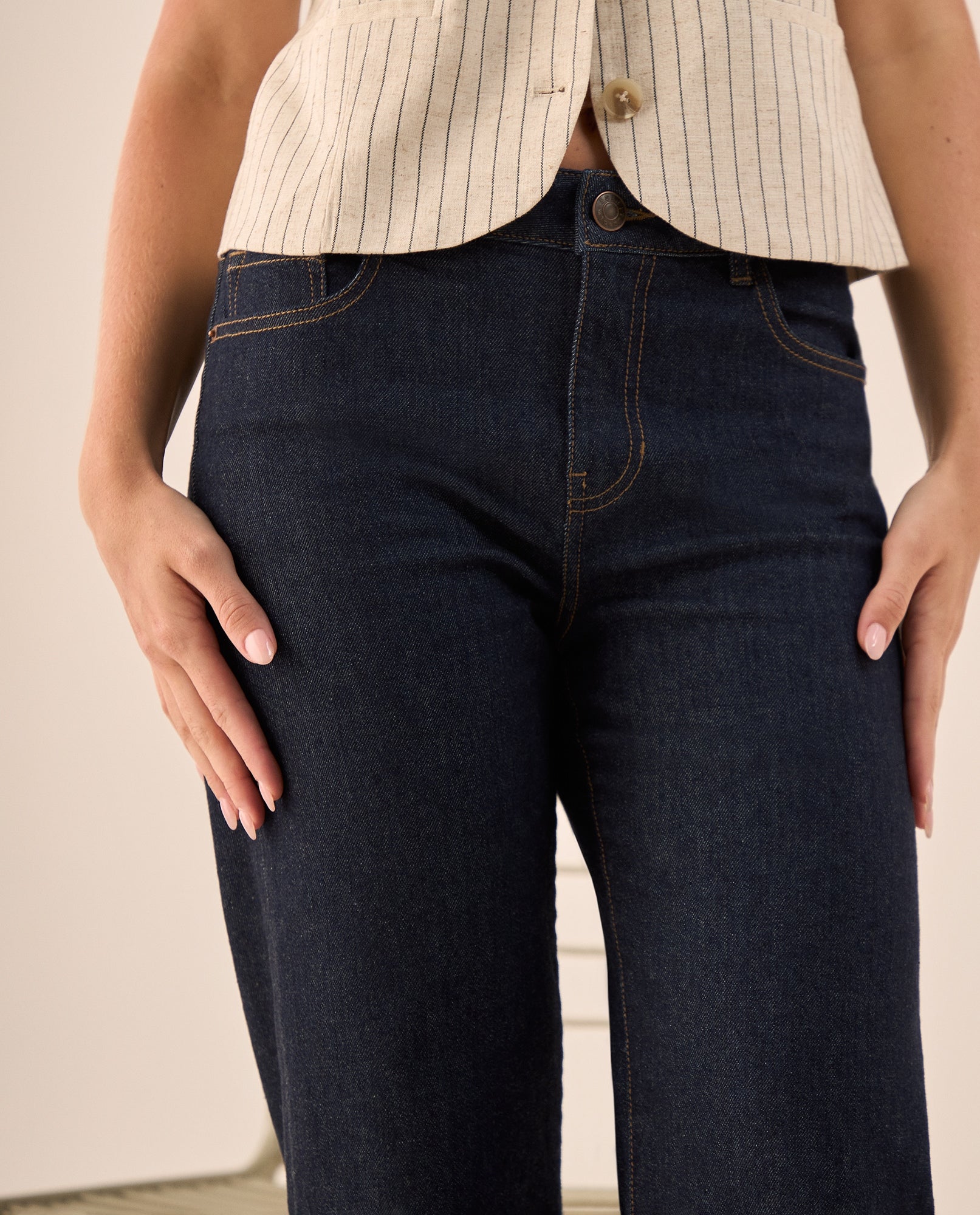 Jean Straight Azul Oscuro con Dobladillo Único - Azul 34_479G006_AZU193924_4