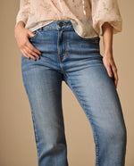 Jean Straight Azul Oscuro con Lavado Stone Wash - Azul