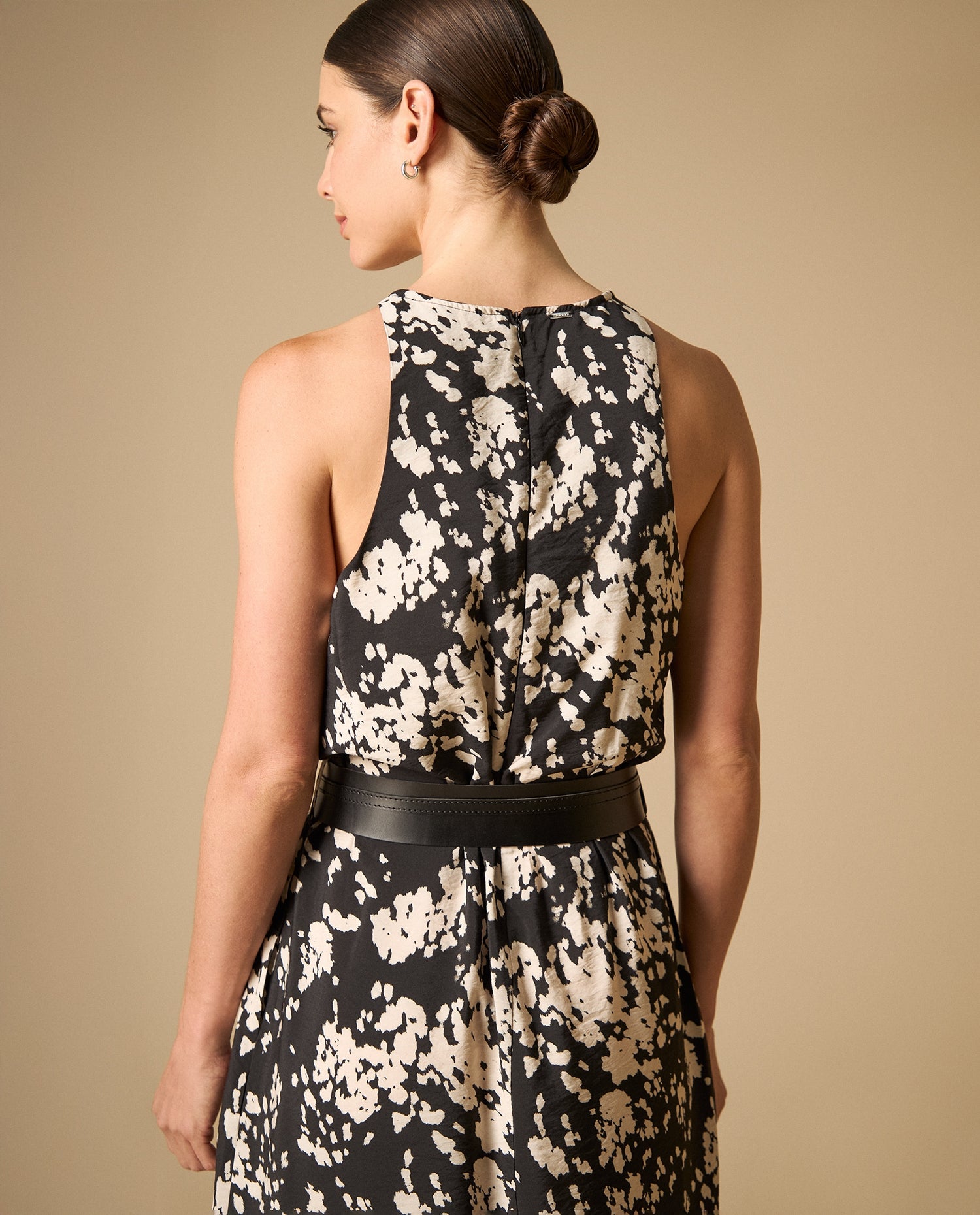 Vestido largo de tiras con silueta fluida - Negro