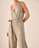Enterizo Cruzado Beige con Tirantes Ajustables - Café