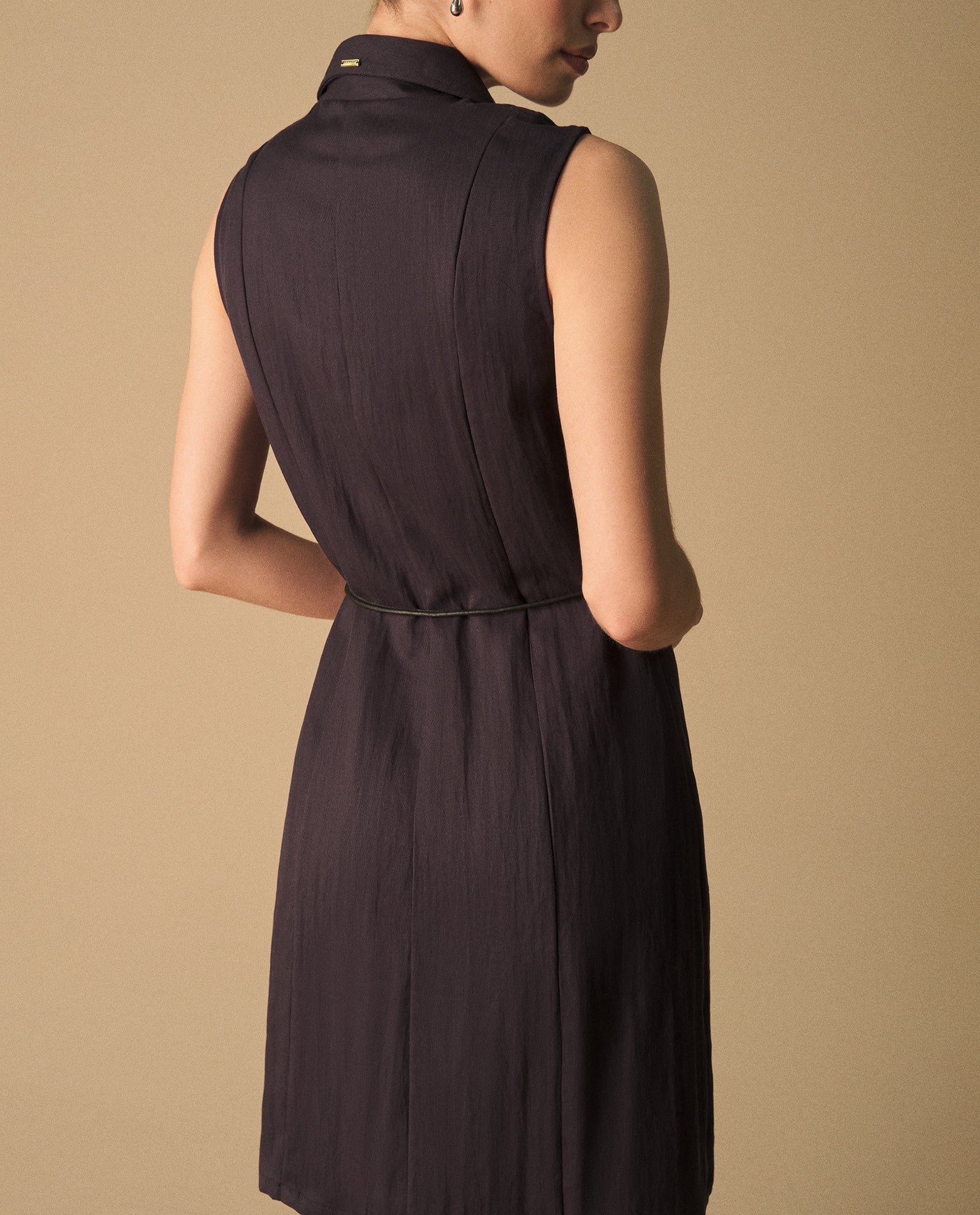Vestido Wrap Azul Marino con Cinturón Dorado - Azul 34_499G002_AZU193924_4