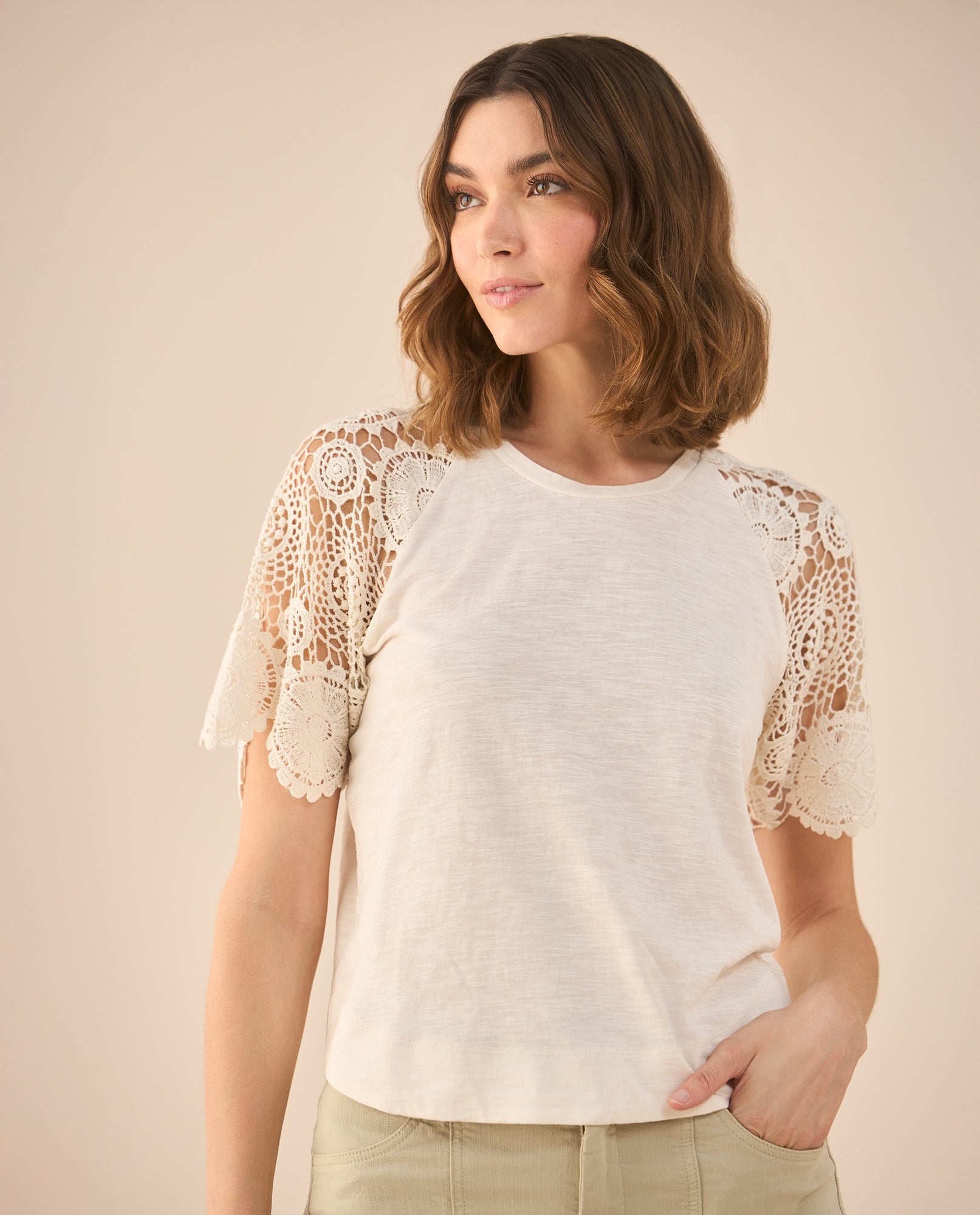 Camiseta con detalles desagujados para mujer - Beige 34_601G201_BEI130607_0