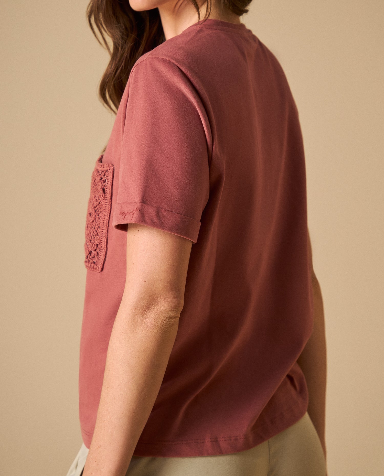 Camiseta manga corta con bolsillo bordado - Rosa