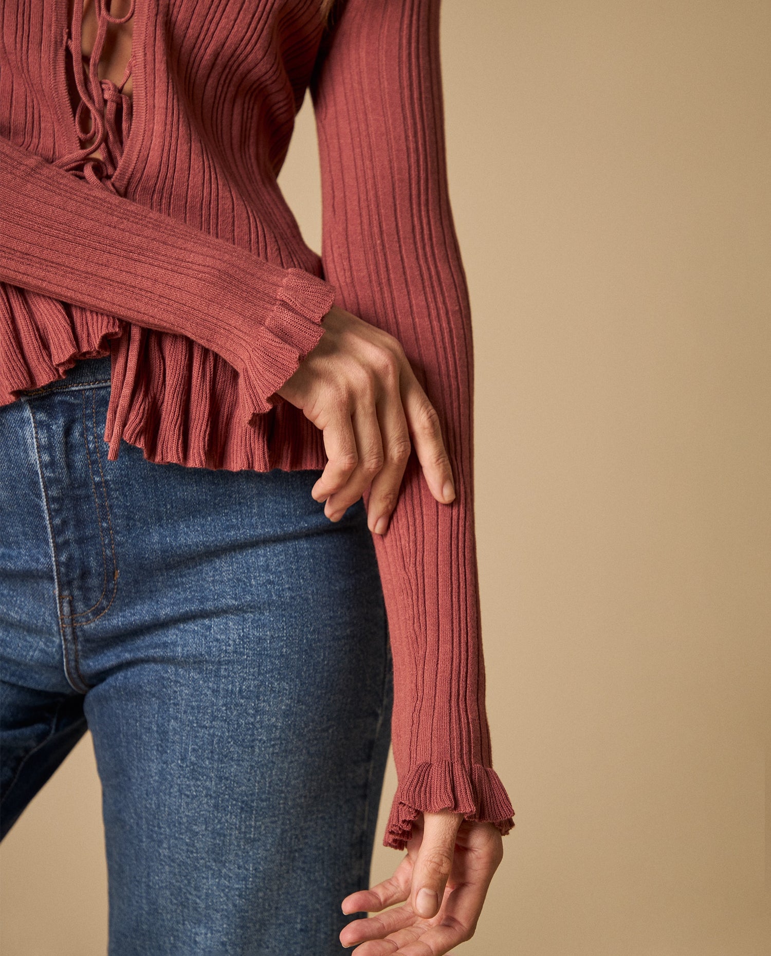 Camiseta tejida con detalle bordado cuello redondo - Rosa