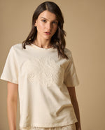 Camiseta bordada manga corta cuello redondo - Crudo